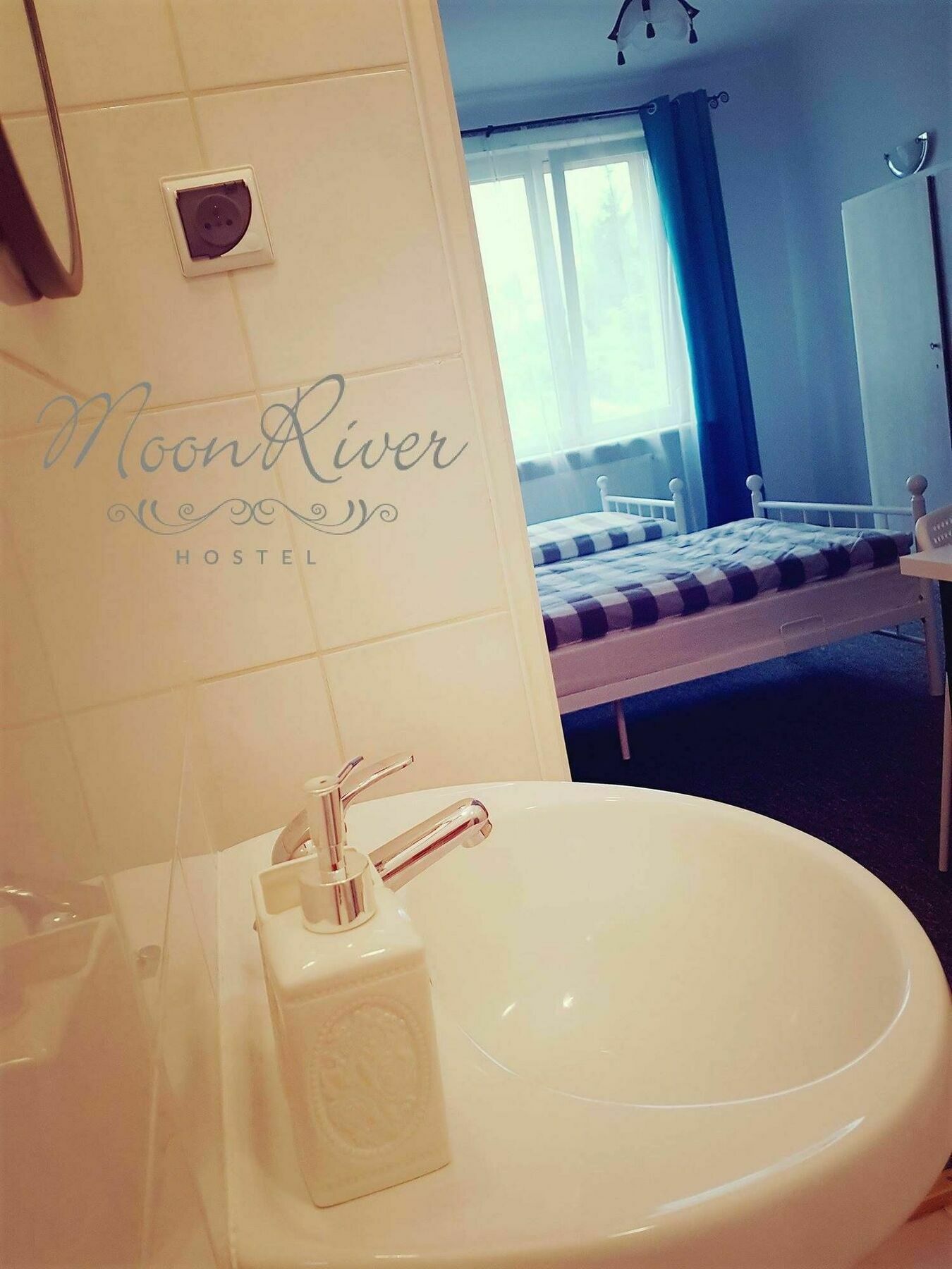 Moonriver Inn Varšava Exteriér fotografie